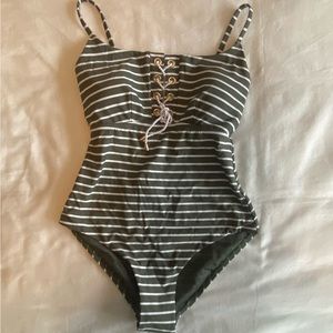 Sea Level Swim ~ Australia: one-piece swimsuit, US6